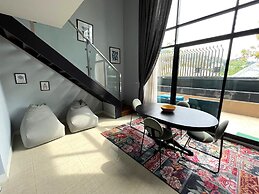 Aristo Surin by Lofty