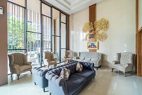 Aristo Surin by Lofty