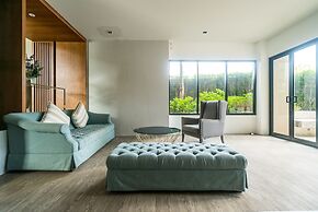 Aristo Surin by Lofty