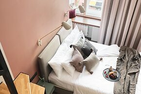 Kaleidoscope on Rubinshteina 13