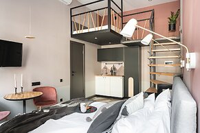 Kaleidoscope on Rubinshteina 13