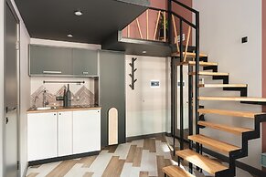 Kaleidoscope on Rubinshteina 13