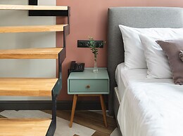 Kaleidoscope on Rubinshteina 13