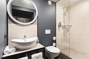 Kaleidoscope on Rubinshteina 13