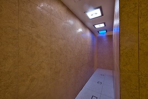 HOLM Boutique &Spa - IK Collection