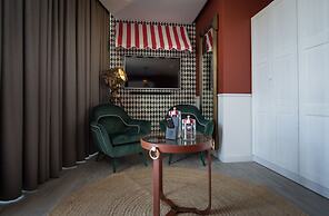 HOLM Boutique &Spa - IK Collection