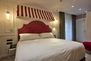 HOLM Boutique &Spa - IK Collection