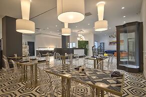 HOLM Boutique &Spa - IK Collection