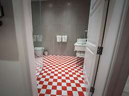 HOLM Boutique &Spa - IK Collection