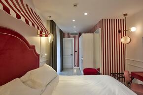 HOLM Boutique &Spa - IK Collection