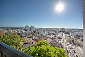 In Faro with Sea View