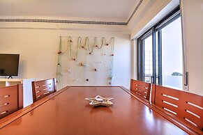 In Faro with Sea View