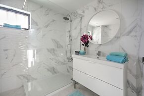 In Faro with Sea View