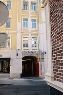 Seven Hills Trubnaya Hotel