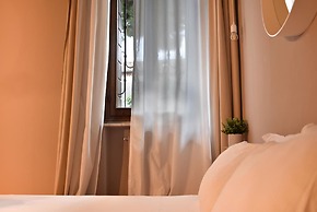 Om Plus Santa Giustina