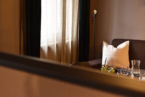 Om Plus Santa Giustina