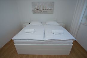 Beach Apartments Rumin