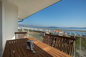 Beach Apartments Rumin