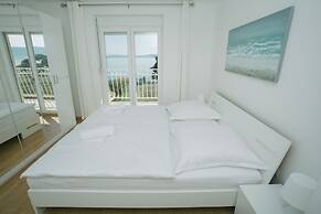 Beach Apartments Rumin