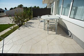 Beach Apartments Rumin