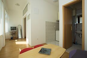 Beach Apartments Rumin