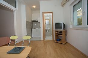 Beach Apartments Rumin