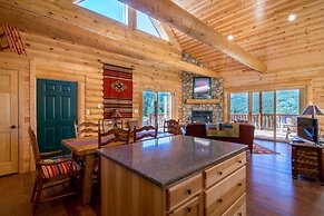 Armstrong Luxury Log Vacation  At Windcliff 4 Bedroom Home by RedAwnin