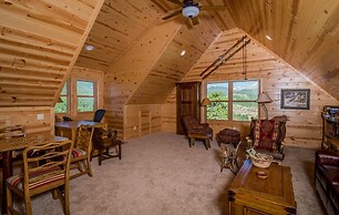 Armstrong Luxury Log Vacation  At Windcliff 4 Bedroom Home by RedAwnin