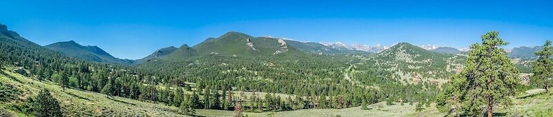 Armstrong Luxury Log Vacation  At Windcliff 4 Bedroom Home by RedAwnin