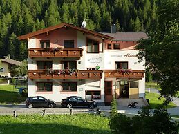 Landhaus Schöpf & Haus Alpina