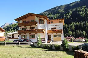 Landhaus Schöpf & Haus Alpina