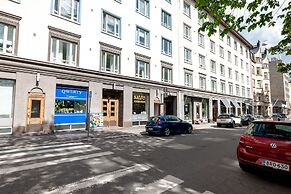 2ndhomes Beautiful & Modern 1BR Home with Central Location