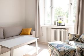 2ndhomes Beautiful & Modern 1BR Home with Central Location