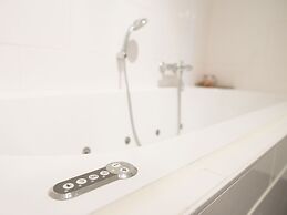 BizStay Harbour Scheveningen Apartments