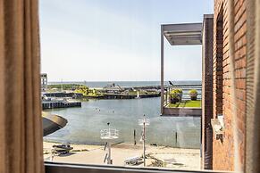 BizStay Harbour Scheveningen Apartments