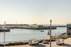 BizStay Harbour Scheveningen Apartments