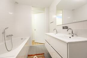 BizStay Harbour Scheveningen Apartments