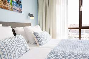 BizStay Harbour Scheveningen Apartments