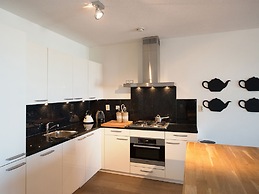 BizStay Harbour Scheveningen Apartments