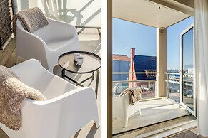 BizStay Harbour Scheveningen Apartments