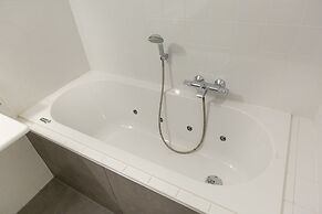 BizStay Harbour Scheveningen Apartments