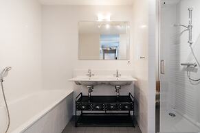 BizStay Harbour Scheveningen Apartments