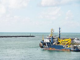 BizStay Harbour Scheveningen Apartments