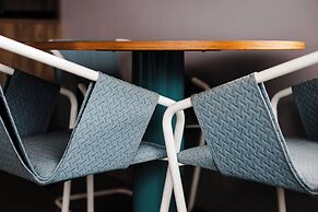 ODDSSON Midtown Hotel