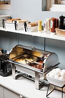 ODDSSON Midtown Hotel