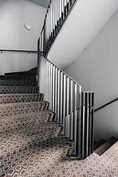 ODDSSON Midtown Hotel