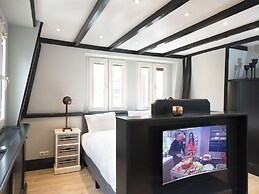 BizStay Park Central Apartments