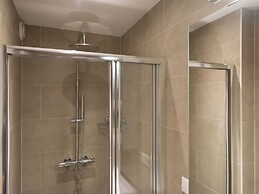 BizStay Park Central Apartments