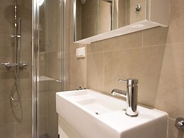 BizStay Park Central Apartments