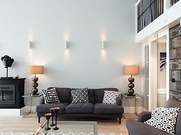 BizStay Park Central Apartments